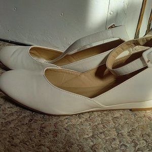 White wedge dress shoe